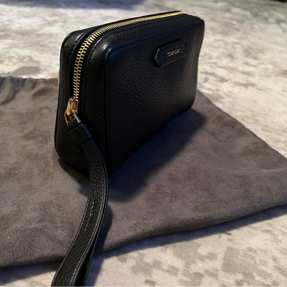 Tom Ford Black Textured Leather Pouch - Picture 2 of 11